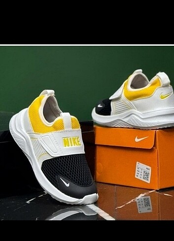 Nike aqua sarı ayakkabı 
