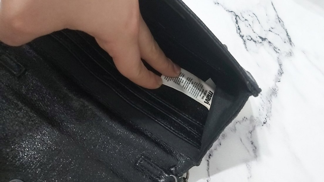 Zincir Detaylı Siyah Deri Yılan Desenli Çanta - Görsel 3