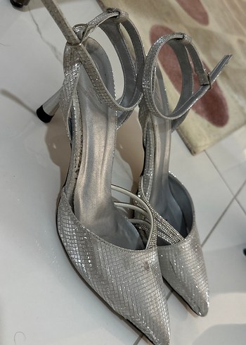 Diger Gri Yılan Desenli Stiletto Topuklu Ayakkabı