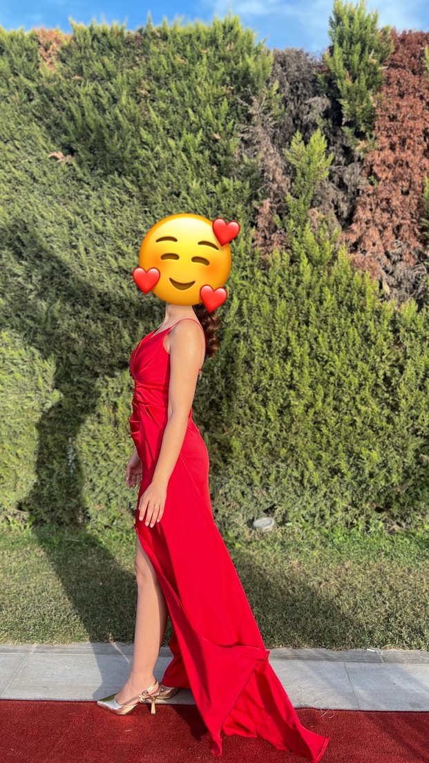 Kırmızı Drapeli Uzun Kadın Abiye - Görsel 2