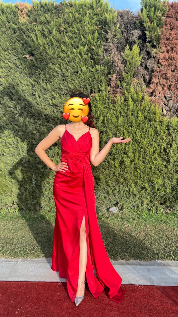 Kırmızı Drapeli Uzun Kadın Abiye - Görsel 4