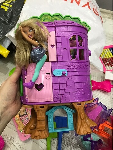 Barbie evi