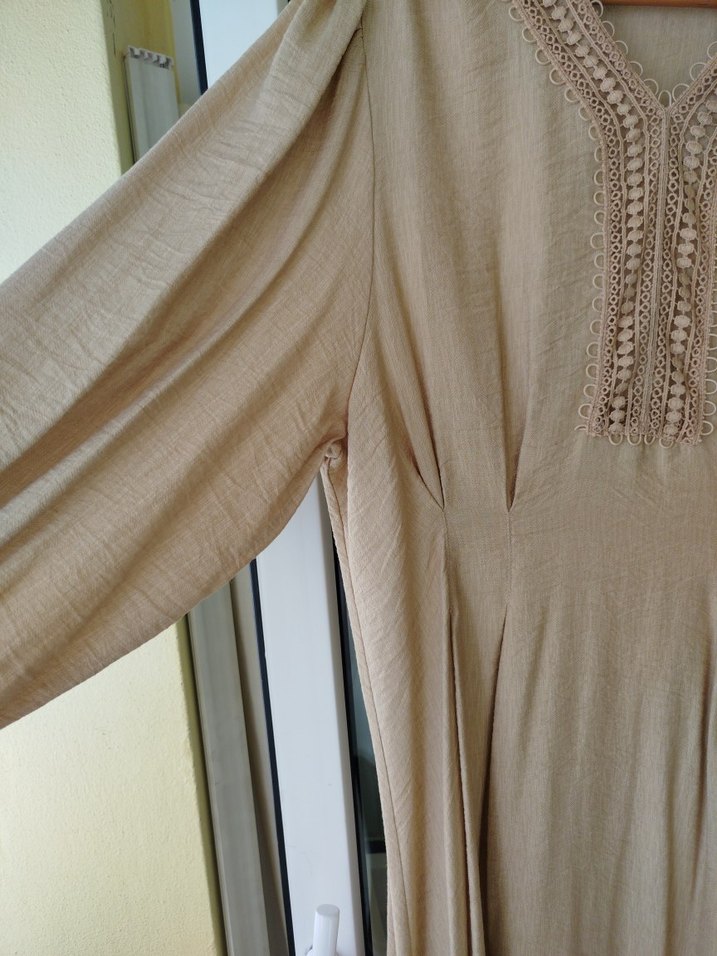 Bej Nakışlı Uzun Keten Elbise - Görsel 3