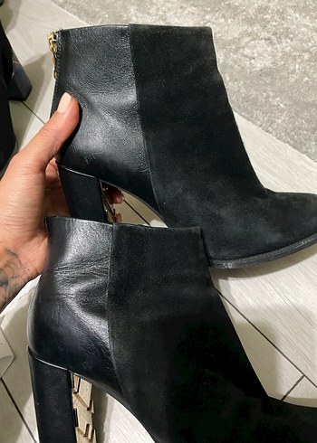 Siyah Topuklu Kadın Bot - Görsel 8