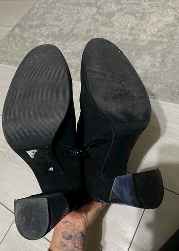 Siyah Süet Kadın Topuklu Bot - Görsel 4
