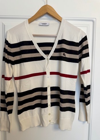 Burberry Cizgili V Yaka Triko Hirka