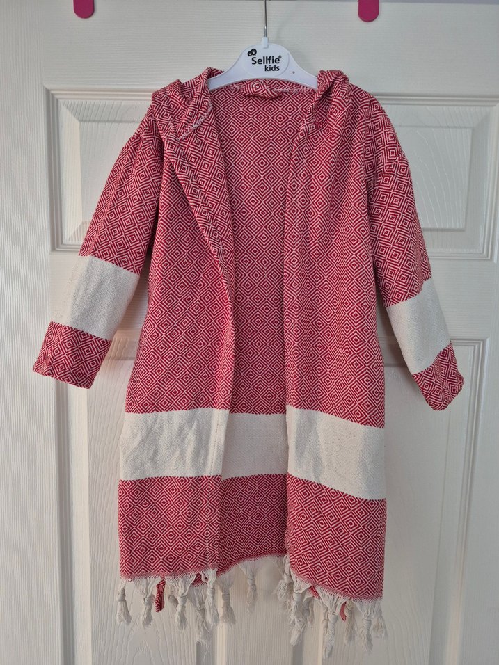 Bohem Tarzı Kırmızı Gri Bornoz - Görsel 2