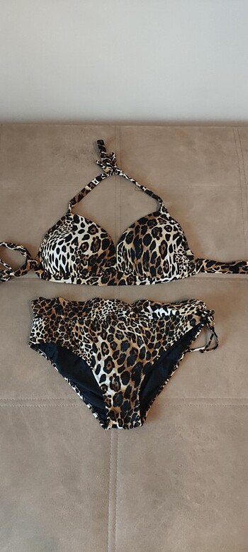 46 bedenli leopar desenli argento marka bikini takimi