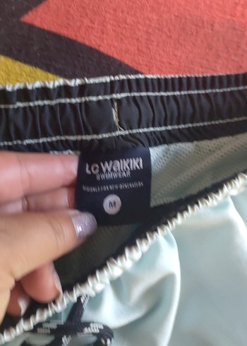 Kırmızı Desenli ve Beyaz Mini Erkek Mayo - Görsel 5