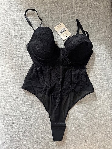 Diğer Dantelli süngerli çıtçıtlı bodysuit