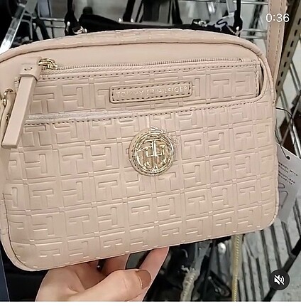 Tommy hilfiger omuz çantası orijinal etiketli