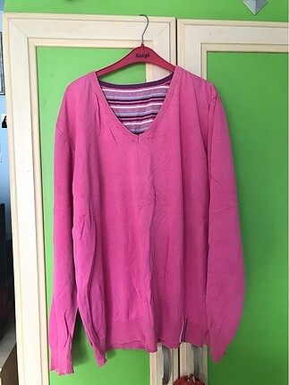 Pembe Triko