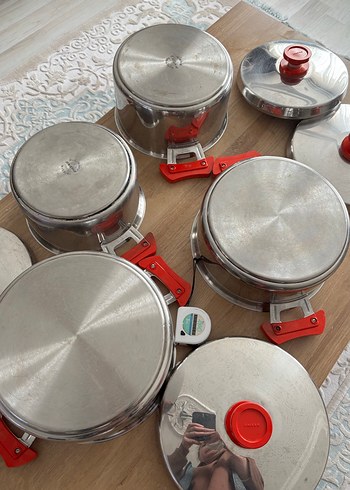 Kırmızı Saplı Paslanmaz Çelik Tencere Seti emsan - Görsel 3