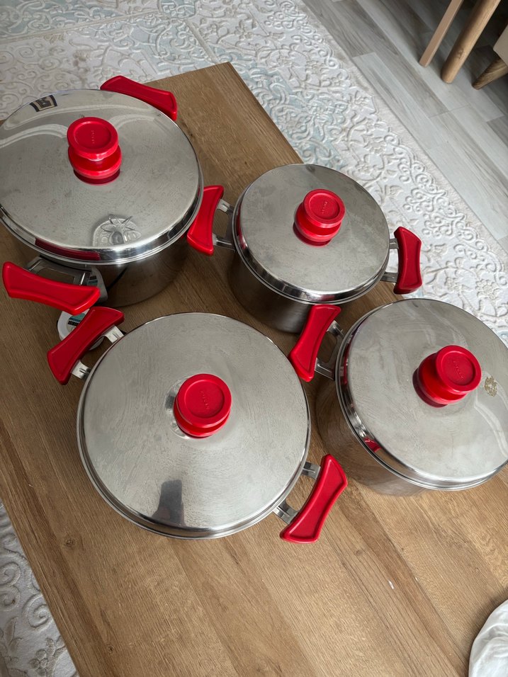 Kırmızı Saplı Paslanmaz Çelik Tencere Seti emsan - Görsel 2