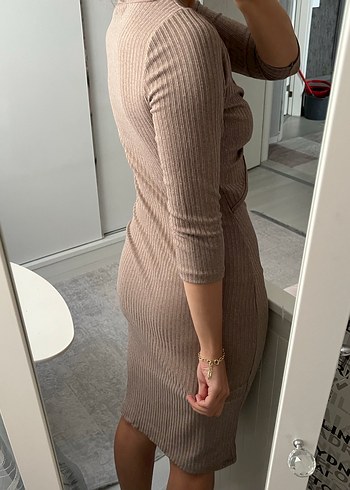 Zara V Yaka Fitted Midi Elbise