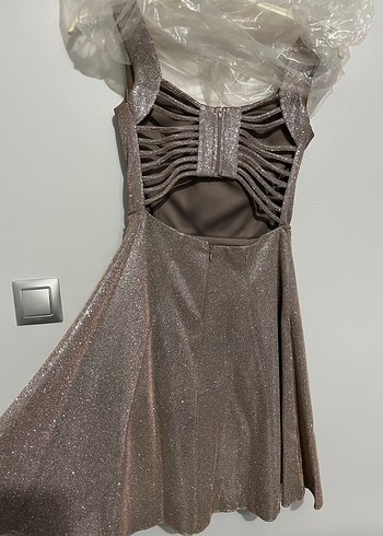 Parlak Sırt Dekolteli Abiye Elbise - Görsel 3