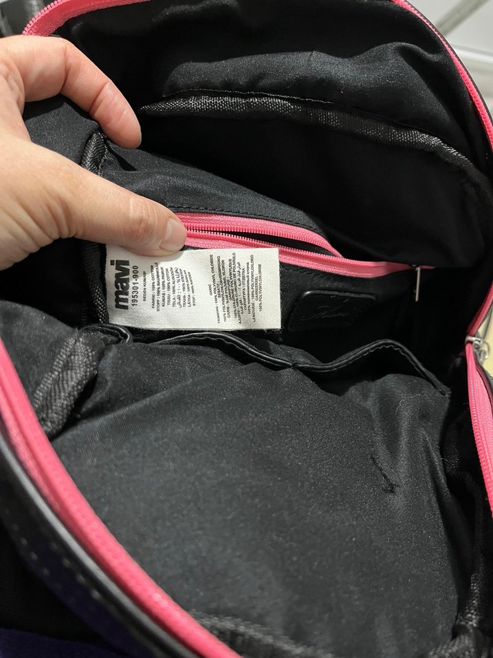 Siyah Deri Fermuarlı Kadın Sırt Çantası - Görsel 4