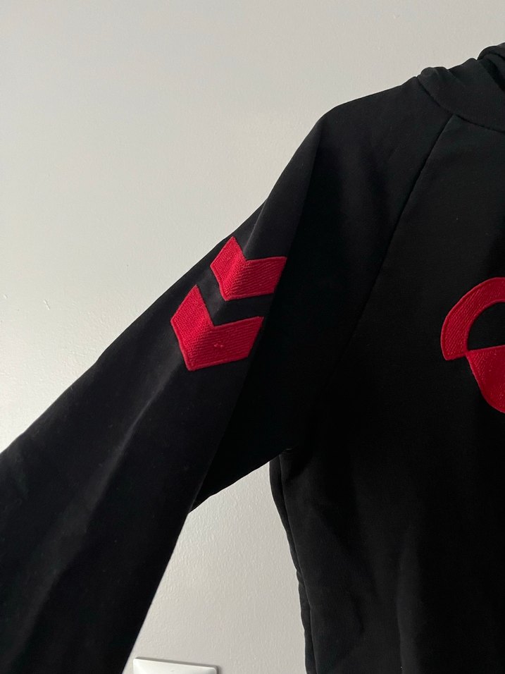 Kapüşonlu Siyah Sweatshirt - Görsel 2