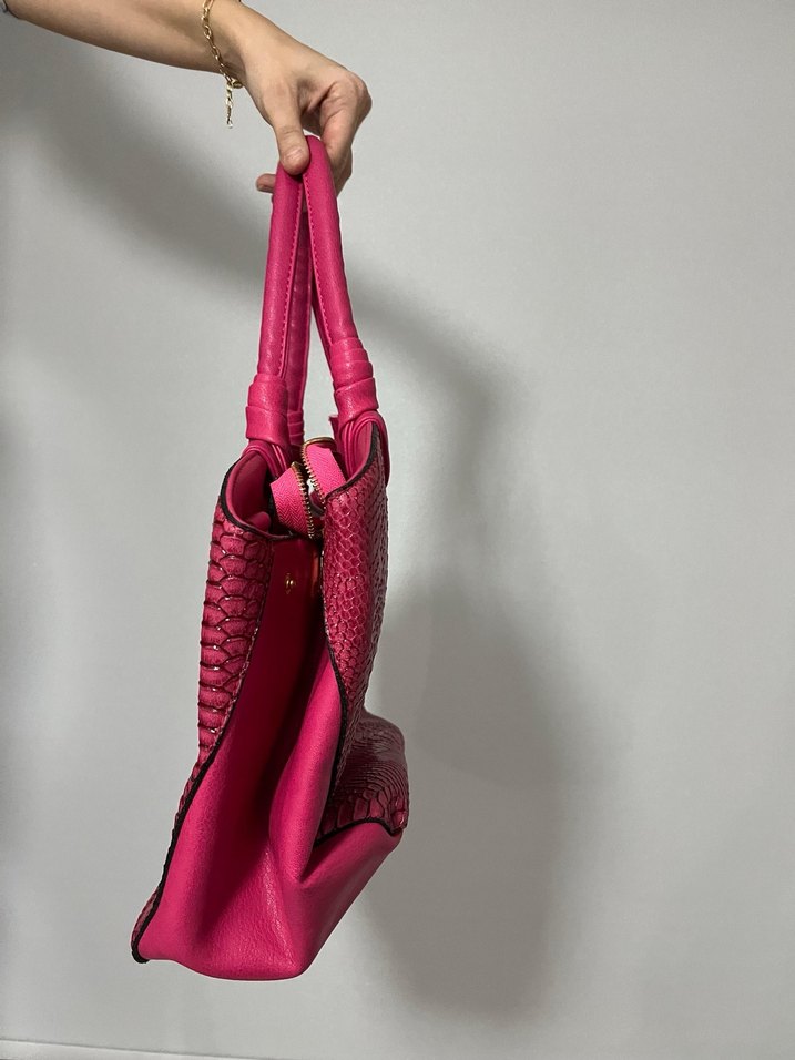 Yılan Desenli Pembe Deri Kadın Çanta - Görsel 3