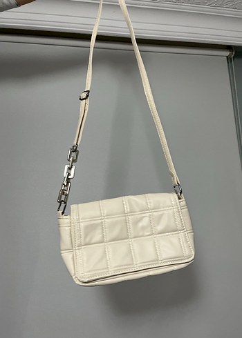 Beyaz Zincir Detaylı Deri Kadın Çanta - Görsel 2