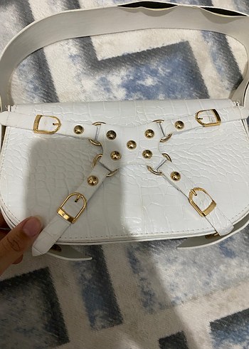 Beyaz Deri Kemerli Yılan Desenli Kadın Çanta - Görsel 4