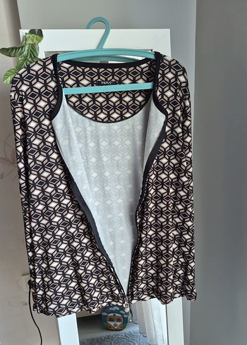 Kadın Kahverengi Desenli Fermuarlı Bluz - Görsel 2