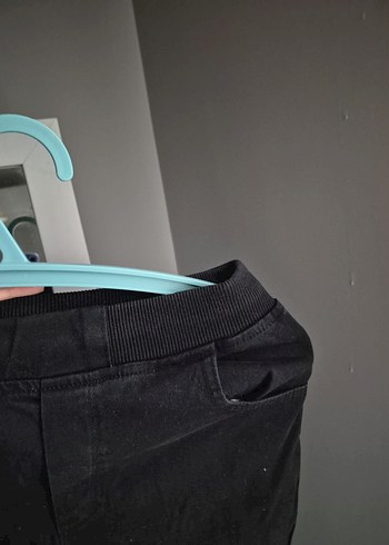 Erkek Çocuk Siyah Kemerli Slim Kot Pantolon - Görsel 3