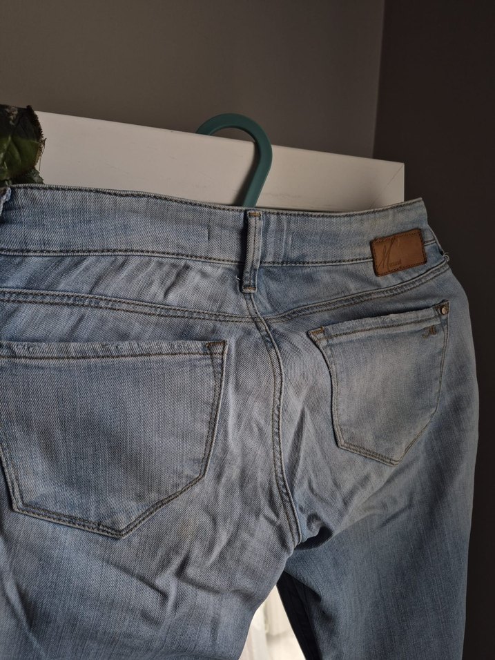 Kadın Açık Mavi Dar Kesim Midi Kot Pantolon - Görsel 4