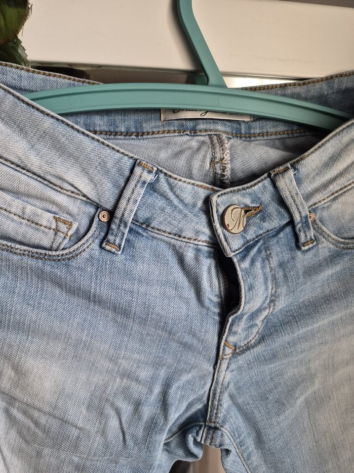 Kadın Açık Mavi Dar Kesim Midi Kot Pantolon - Görsel 3