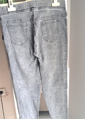 Gri Kadın Denim Kemerli Dar Kesim Pantolon - Görsel 4