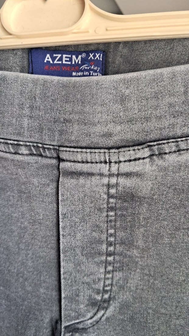 Gri Kadın Denim Kemerli Dar Kesim Pantolon - Görsel 2