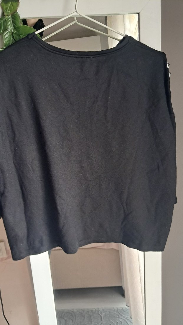 Siyah Zincir Detaylı V Yaka Kadın Kazak - Görsel 2