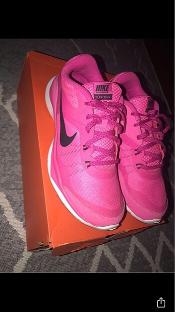 38 Beden pembe Renk Nike orjinal spor ayakkabı