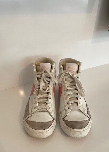 Beyaz pembe Detaylı Bağcıklı Spor Ayakkabı - Görsel 2