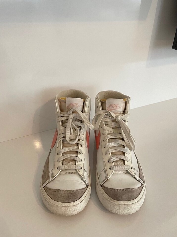 Beyaz pembe Detaylı Bağcıklı Spor Ayakkabı - Görsel 2