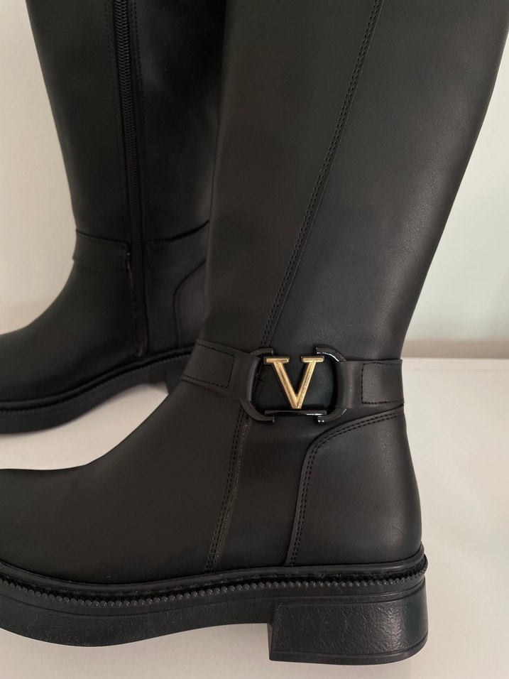 Siyah Deri Tokalı Kadın Dizüstü Bot - Görsel 5