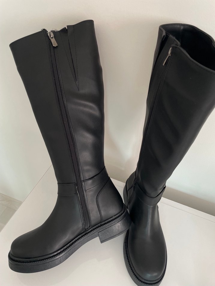 Siyah Deri Tokalı Kadın Dizüstü Bot - Görsel 2