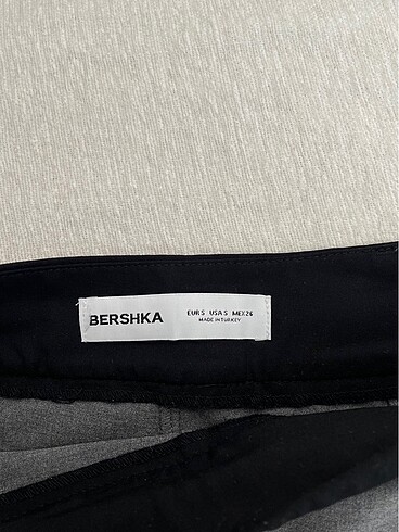 s Beden bershka sort etek