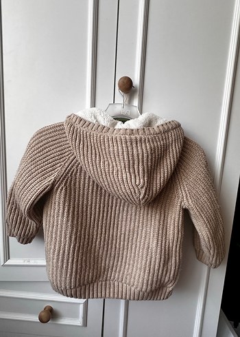 Kapüşonlu Bej Erkek Çocuk Yün hırka - Görsel 2