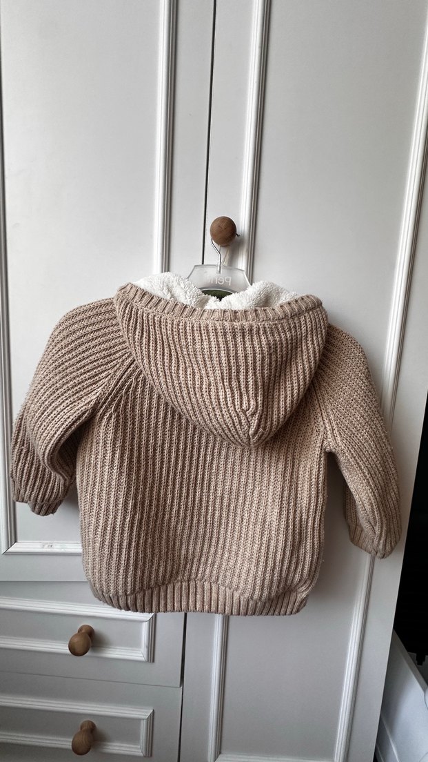 Kapüşonlu Bej Erkek Çocuk Yün hırka - Görsel 2