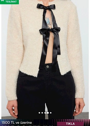 Kısa Beyaz Halter Yaka Triko Hırka - Görsel 3