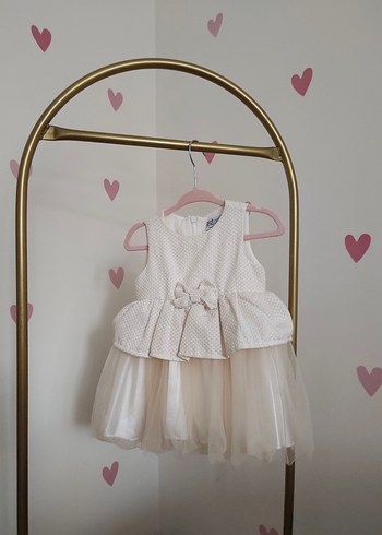 Kız Çocuk Beyaz Fırfırlı Kolsuz Elbise - Görsel 3