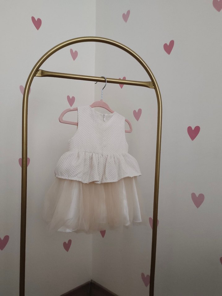 Kız Çocuk Beyaz Fırfırlı Kolsuz Elbise - Görsel 2