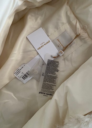 Beyaz Uzun Kürklü Kadın Montu - Görsel 5