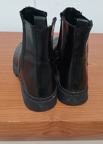 37 Beden siyah Renk Çok temiz çok az giyilmişdir