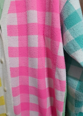 Düğmeli Renkli Kadın Hırka - Görsel 3