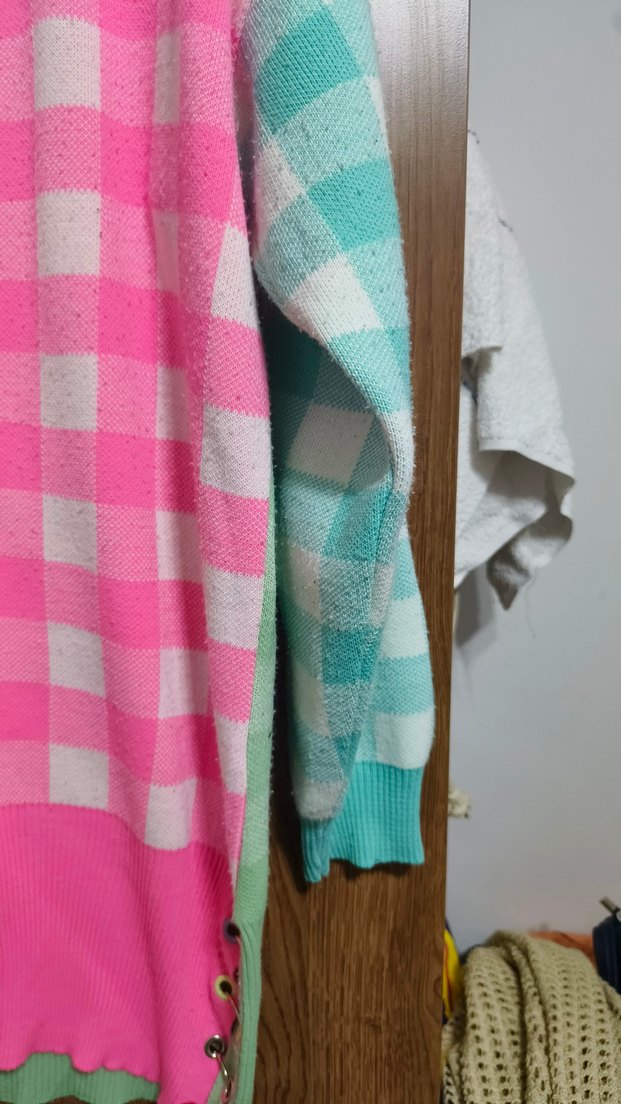 Düğmeli Renkli Kadın Hırka - Görsel 4