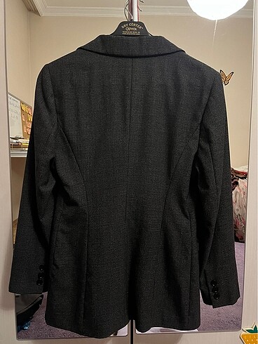s Beden network blazer