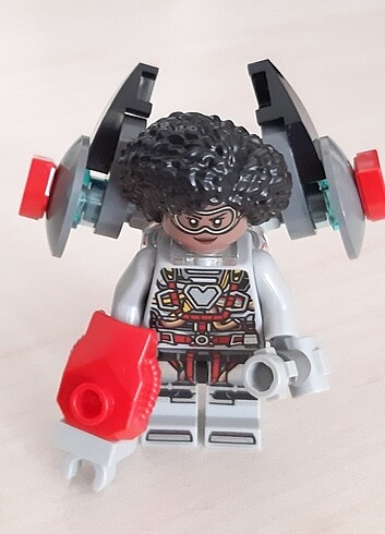 Lego marvel ironheart minifigür