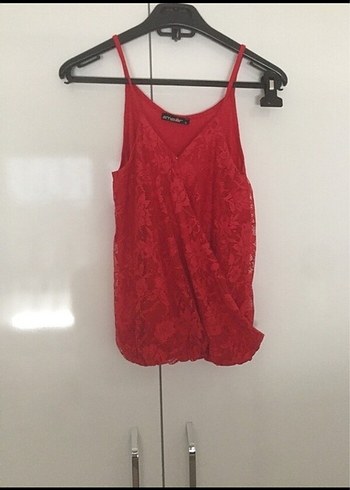 Kırmızı Dantelli Mini Askılı Bluz - Görsel 2